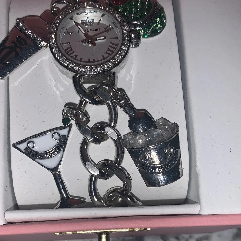 🆕-Juicy Couture Silver 🍸Martini Charm Bracelet Watch - Picture 6 of 13